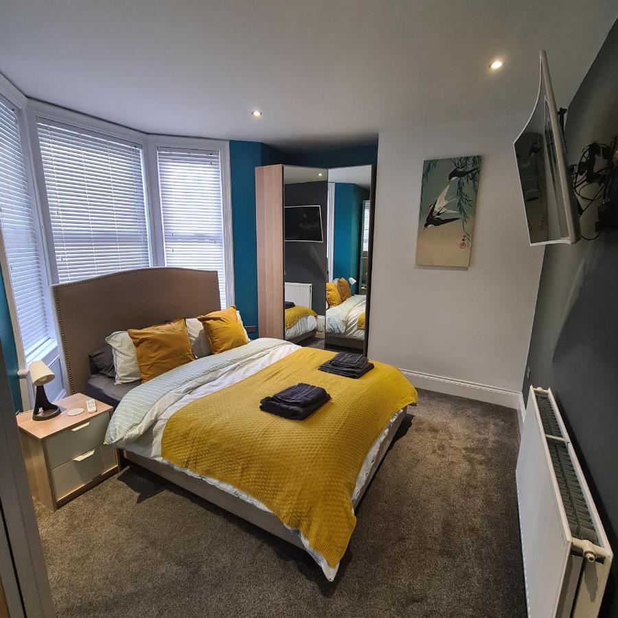 Kelvin Apartment